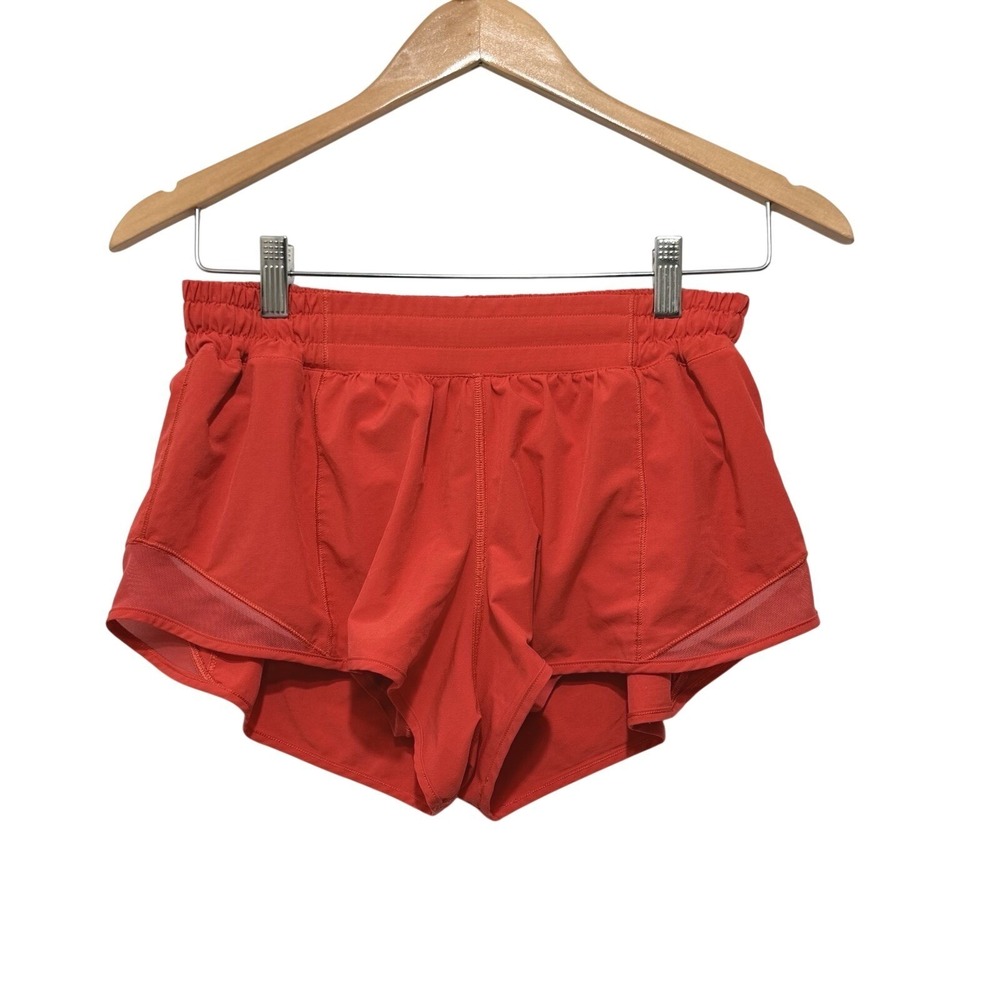Lululemon Women's Hotty Hot Low-Rise Lined Short 2.5" Size 8 Red Activewear